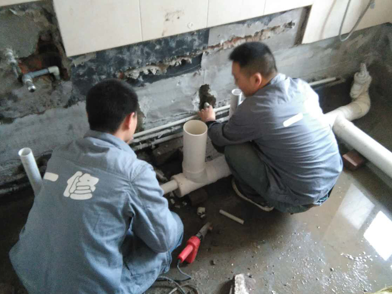 安裝管道防水施工要點(diǎn)，安裝后增壓測試